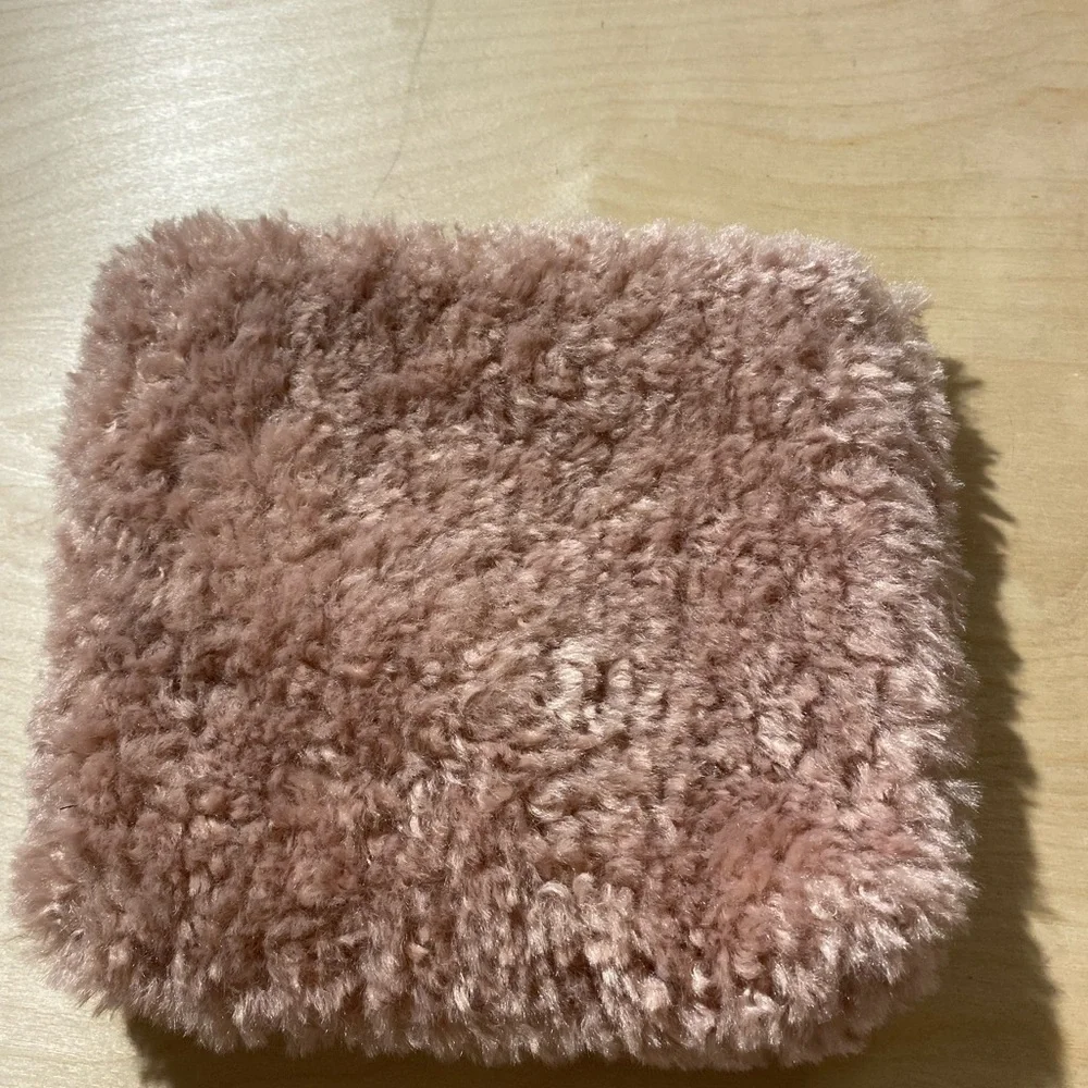 Mix It French Fawn Faux Fur Make Up Bag (IY)